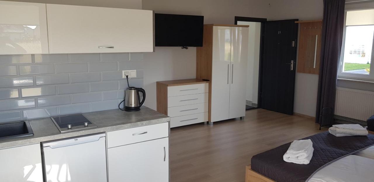 Apartamenty Maja -Pokoje - Domy Wakacyjne -Basen Podgrzewany -Jacuzzi - Sauna Leba Ngoại thất bức ảnh