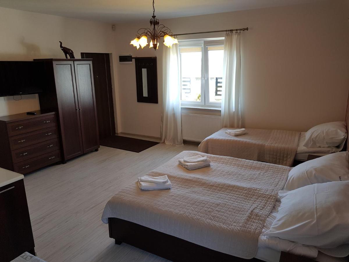 Apartamenty Maja -Pokoje - Domy Wakacyjne -Basen Podgrzewany -Jacuzzi - Sauna Leba Ngoại thất bức ảnh