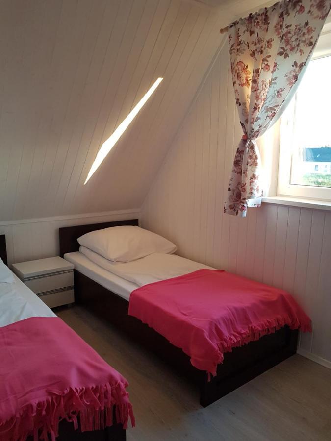 Apartamenty Maja -Pokoje - Domy Wakacyjne -Basen Podgrzewany -Jacuzzi - Sauna Leba Ngoại thất bức ảnh