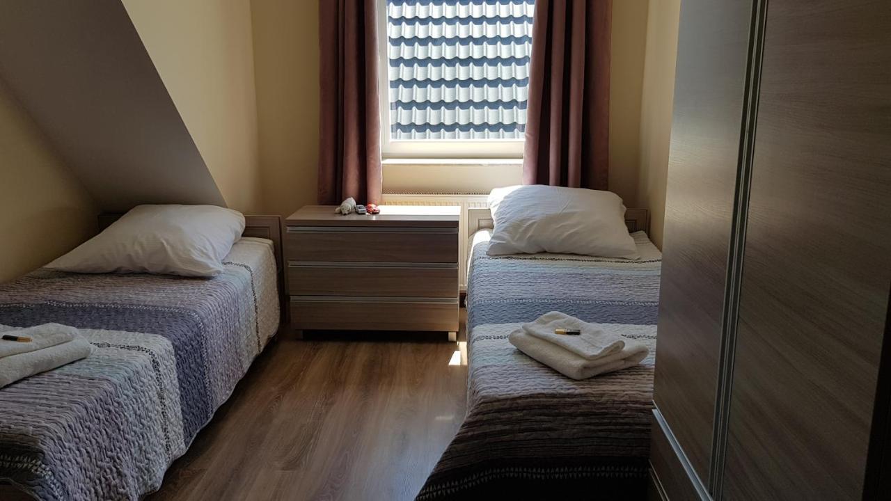 Apartamenty Maja -Pokoje - Domy Wakacyjne -Basen Podgrzewany -Jacuzzi - Sauna Leba Ngoại thất bức ảnh