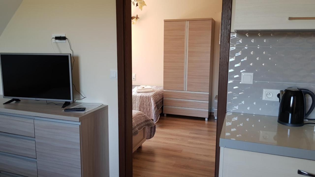 Apartamenty Maja -Pokoje - Domy Wakacyjne -Basen Podgrzewany -Jacuzzi - Sauna Leba Ngoại thất bức ảnh