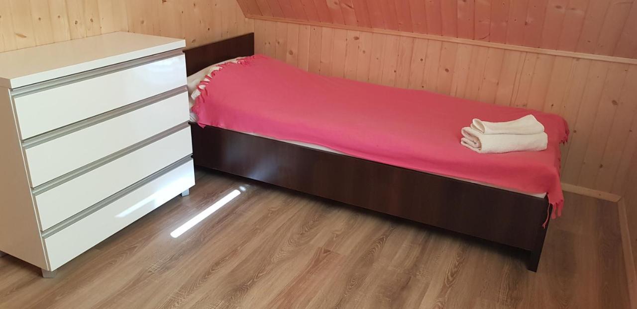 Apartamenty Maja -Pokoje - Domy Wakacyjne -Basen Podgrzewany -Jacuzzi - Sauna Leba Ngoại thất bức ảnh